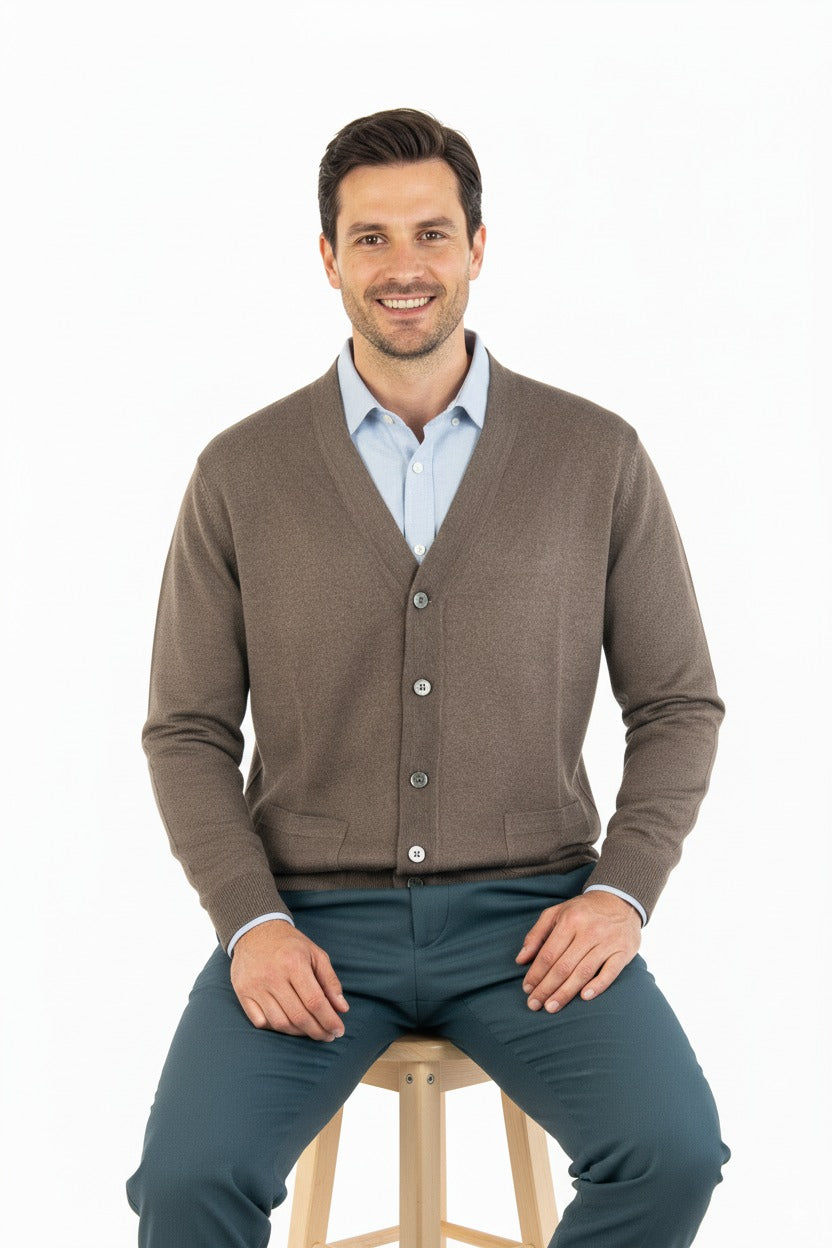 Erkek V Yakalı Düğmeli Cepli Klasik Model Rahat Kesim Tam Kalıp Yünlü Dokuma Hırka